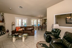 Open floor plan for entertaining.