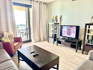 Smart TV allows you to watch what you want, even if it's just the ocean.