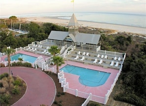 Pools, pavilion and beach access