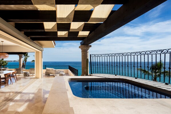 Jacuzzi, Ocean view