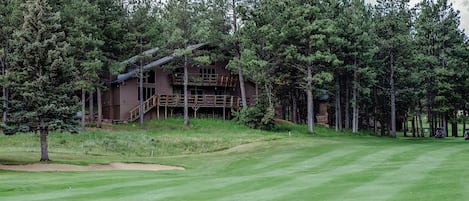 Gorgeous golf course views. 
