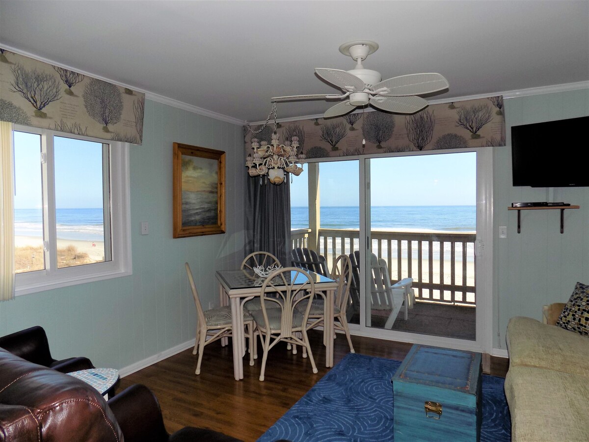 DIRECT OCEANFRONT! Super Clean-Highly Rated – Awesome Location! BOOK NOW!!