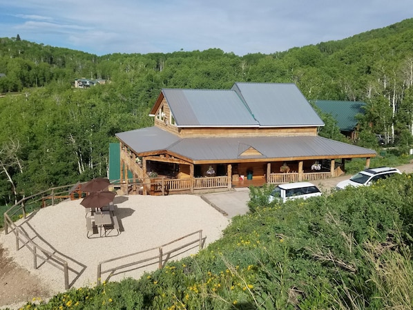 SilverCrest Lodge & Bunk House (green roof)