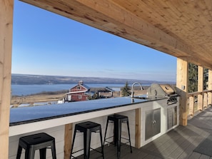 Outdoor, built in grill