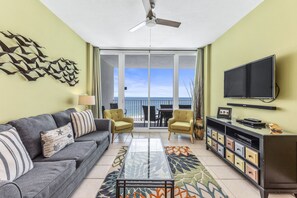 Main living area, flat screen TV