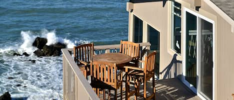 Closest home to ocean in Dillon Beach. Roaring surf.