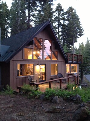 Lower deck on an early summer evening 