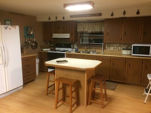 fully furnished kitchen