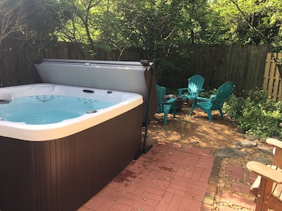 MS Bette’s has added a Hot Tub to our new backyard oasis!!!