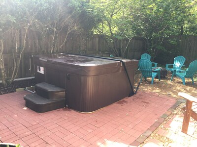 MS Bette’s has added a Hot Tub to our new backyard oasis!!!
