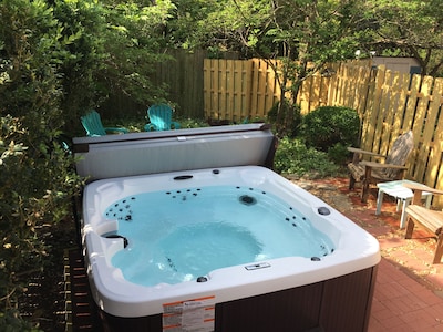 MS Bette’s has added a Hot Tub to our new backyard oasis!!!