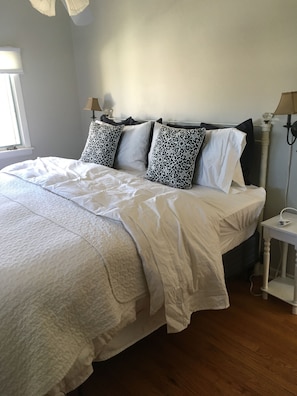 Master bedroom with King bed and high end linens, very comfortable