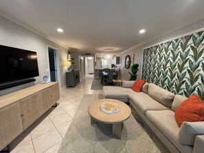 Living Room/Dining Room