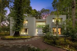 Front of the house - evening