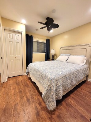 Bedroom with Queen Bed