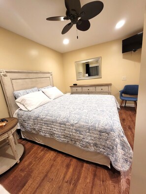 Bedroom with Queen Bed