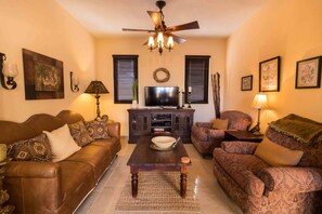 Living Room / AC / Ceiling Fan / Smart TV / Wi - Fi