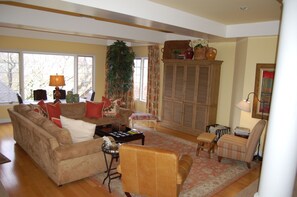 Family Room--Great Space to all come together