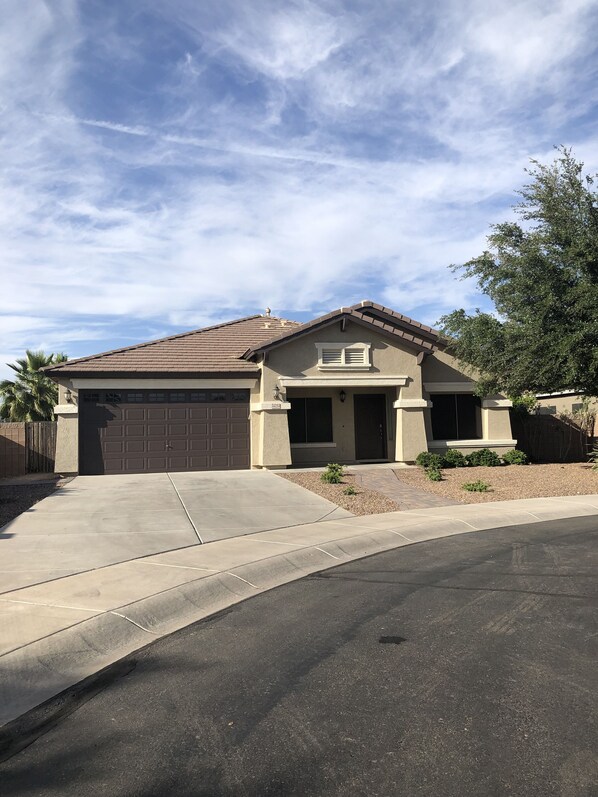Diamond in the Desert is on a quiet cul-de-sac!