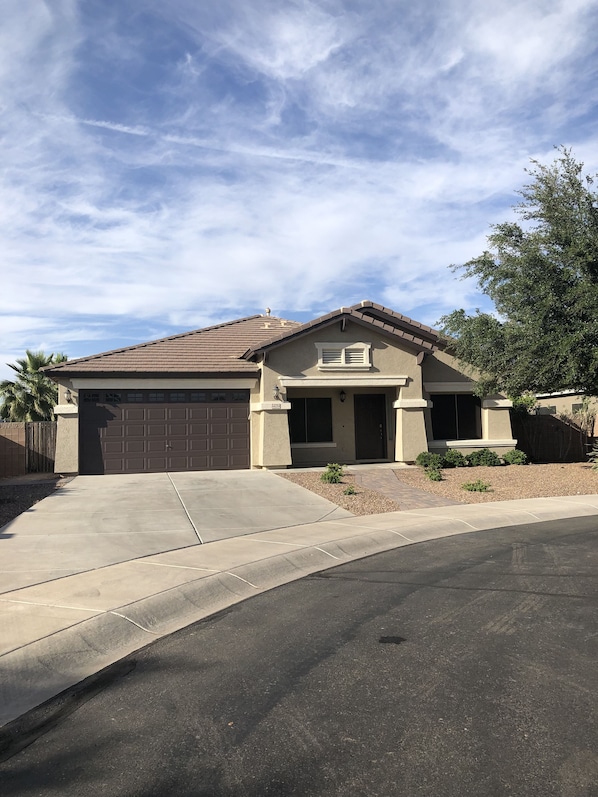 Diamond in the Desert is on a quiet cul-de-sac!