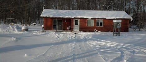 Quiet Cabin on 10 acres