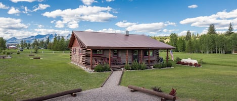 Glacier Peek Getaway is located in Polebridge, Mt.  Just outside GNP