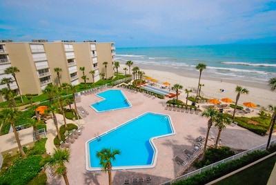 Luxurious Oceanfront Condo In New Smyrna Beach New Smyrna Beach