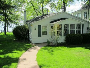 Lakeside Cottage