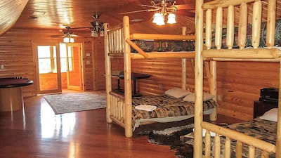 River Lodge on Pee Dee River - Sleeps 20 - Great for Large Groups - Free Golf!!