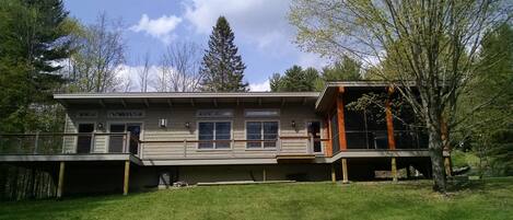 decks overlooking back yard