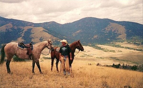 Take a scenic horseback ride with amazing mountain views!
