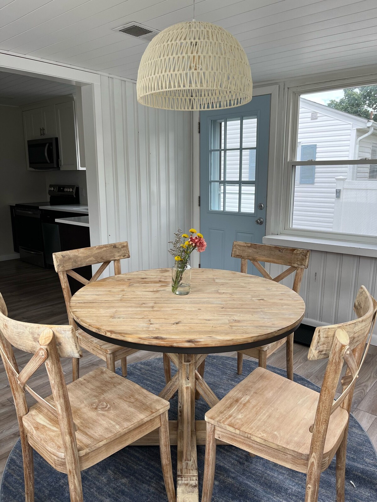 Make Memories in Charming Hawk’s Nest Beach!