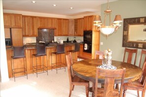 Dining room with seating for 10