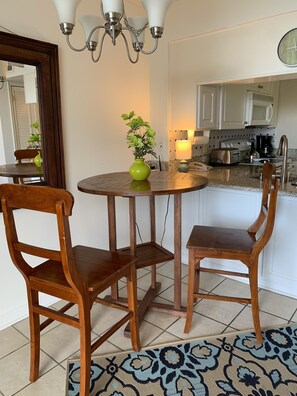 high table / bar dining...
