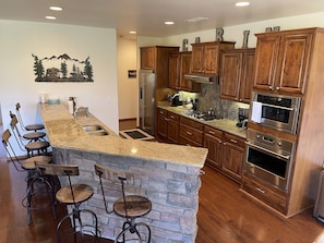 Kitchen With Island and Plenty of Seating