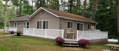 Cabin on Long Lake - 1000 sq feet with 3 bedrooms and 2 bathrooms.