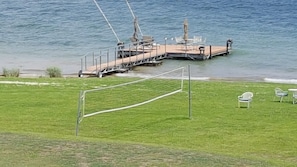 Volleyball net on Montina Beach waterfront