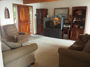 Front door entrance into Living Room