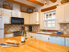 Light, bright Kitchen