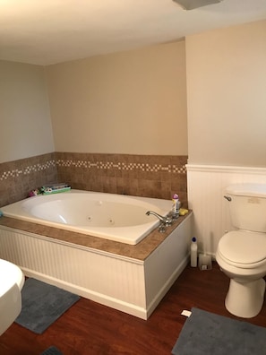 Master Bath with Shower + Tub