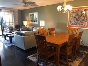 dining area for 6 at the table, 2 at the counter
