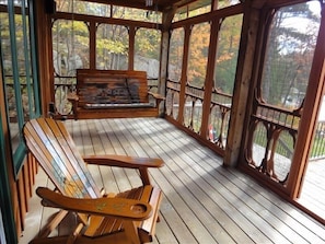 Screened in porch - no bugs - relax in comfort and enjoy nature at its best!