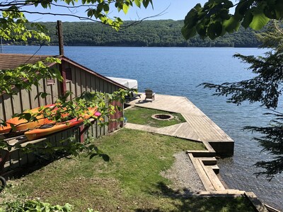 Gorgeous Skaneateles Lakefront Home 