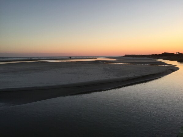 The perfect location—-Nothing to the south except beautiful beach.