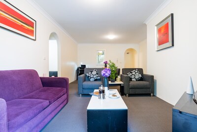 Unit 9-1 bedroom furnished apartment suitable for short & extended stays