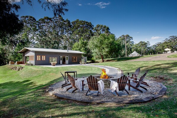 Attunga Retreat Outdoor Fire Area