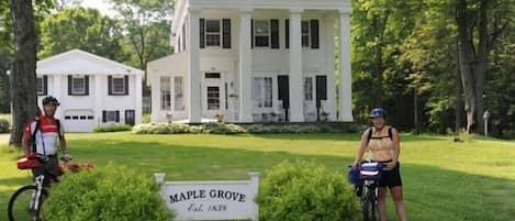 Carriage House at the Maple Grove Estate