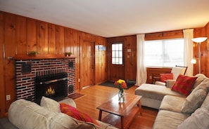 Living room looking toward front / first floor front bedroom door