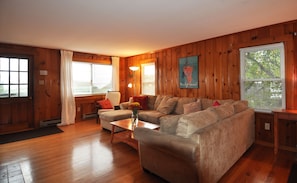 Living room looking toward front