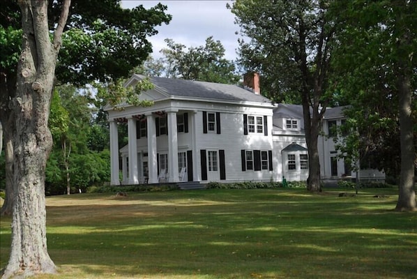 Historic Maple Grove mansion on St. Lawrence River